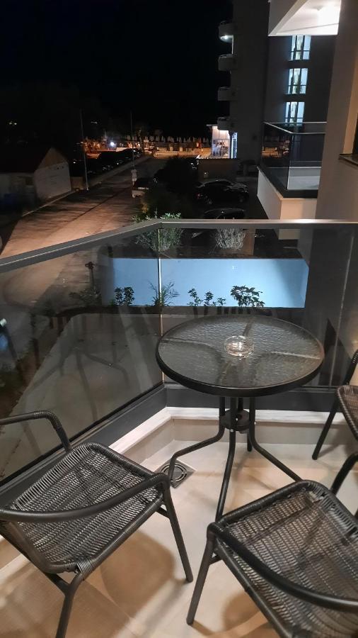 Apartment Beach D&A Bar Bagian luar foto